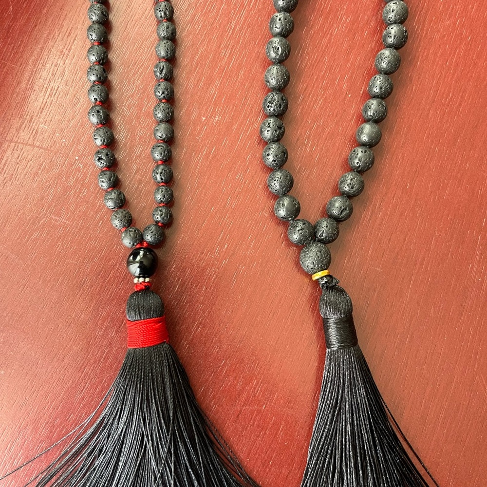 GROUNDING Lava Stone Mala necklace 8mm - Picture 6 of 7